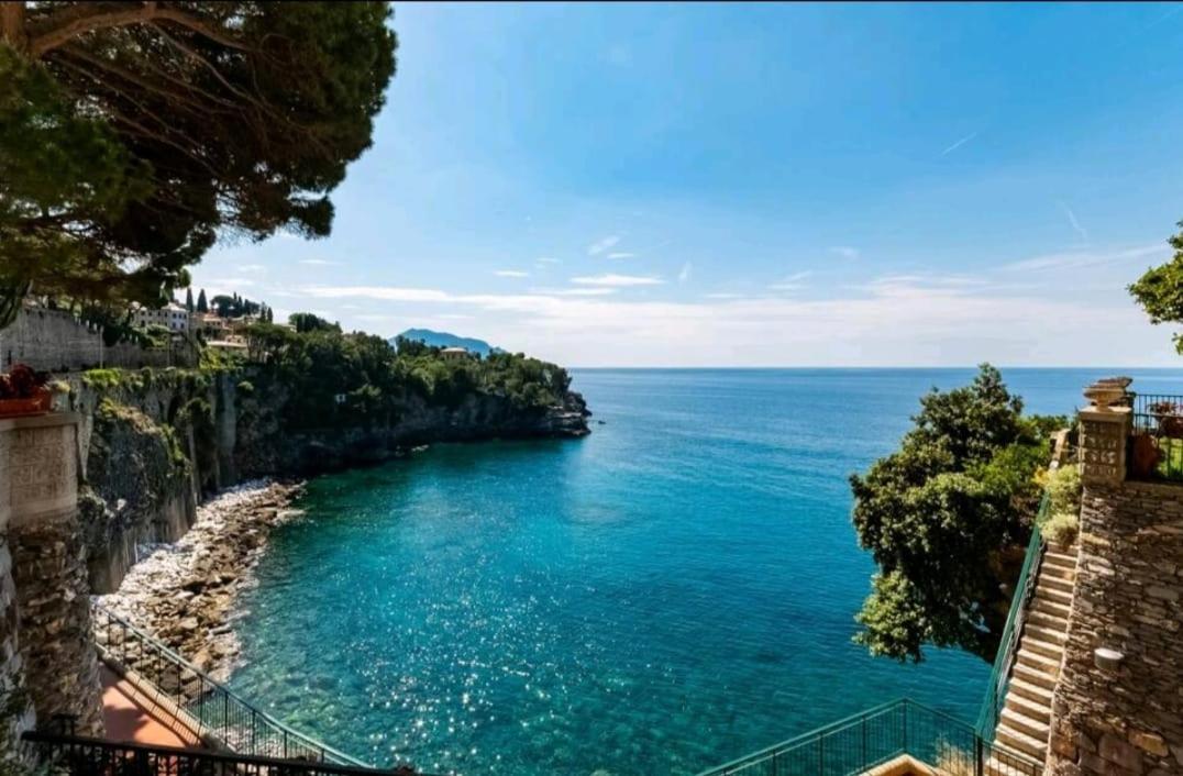 Pieve Ligure A Picco Sul Mare Con Piscina Villa Regina Exterior foto